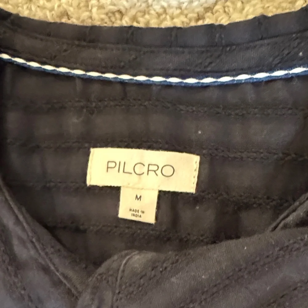 Pilcro Black Short-Sleeve Button Front Blouse